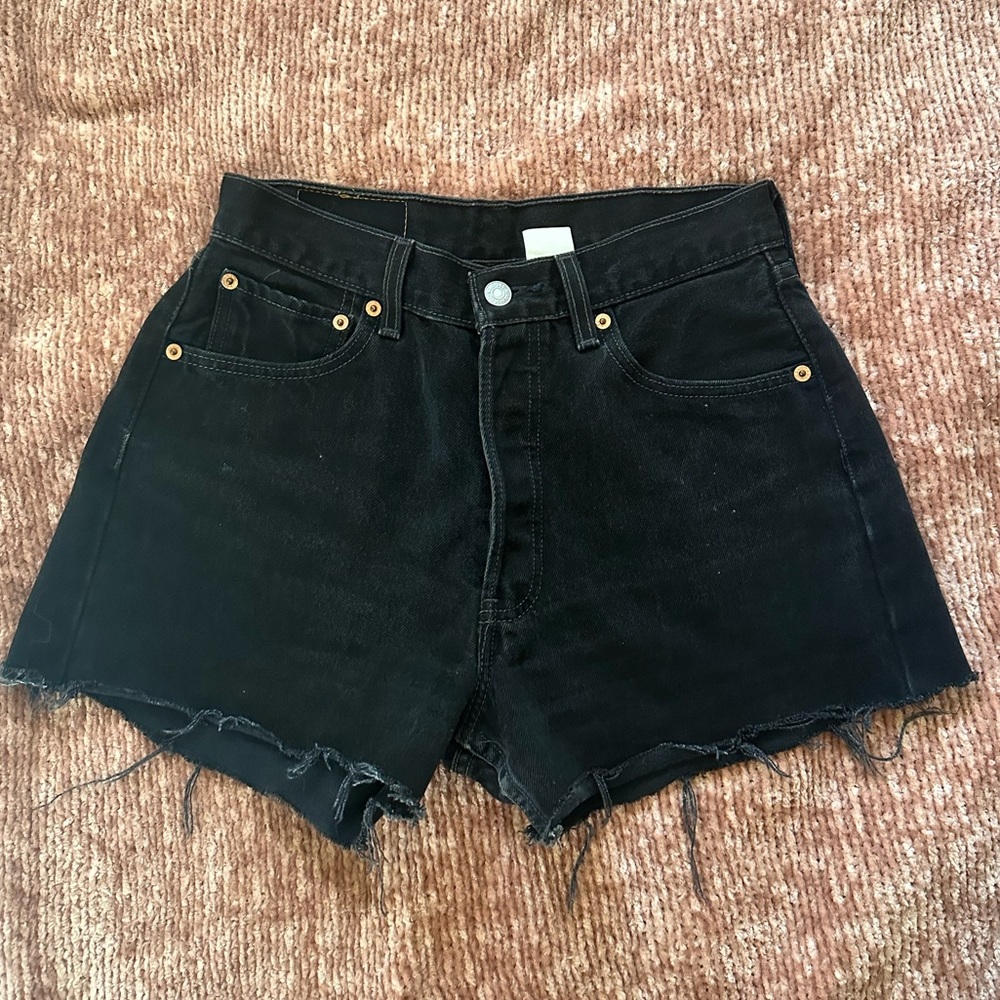 Vintage Levi’s 501 cut off shorts